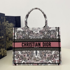 Christian Dior Shopping Bags